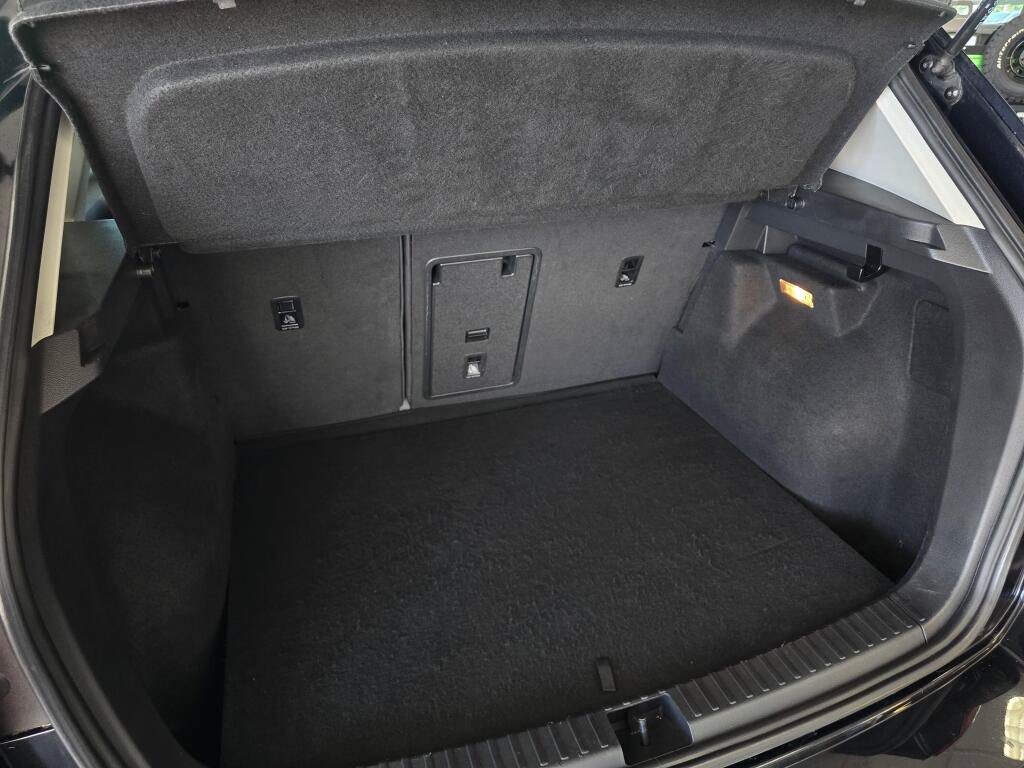 Used 2022 Volkswagen Taos SEL AWD/4WD image 16