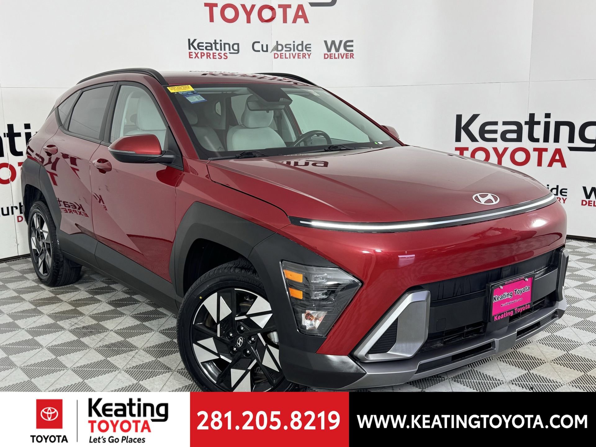 Used 2024 Hyundai Kona SEL image 2