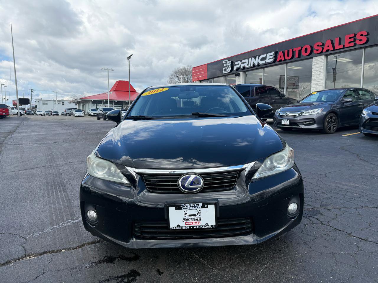 Used 2012 Lexus CT 200h Premium w/ Premium Audio Pkg image 2