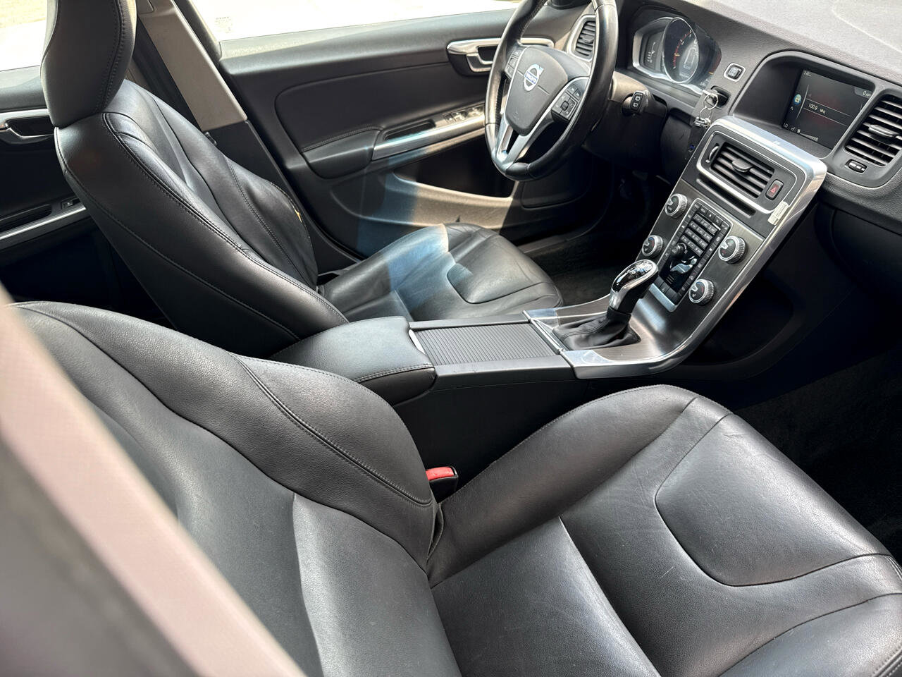 Used 2016 Volvo V60 T5 Premier image 47