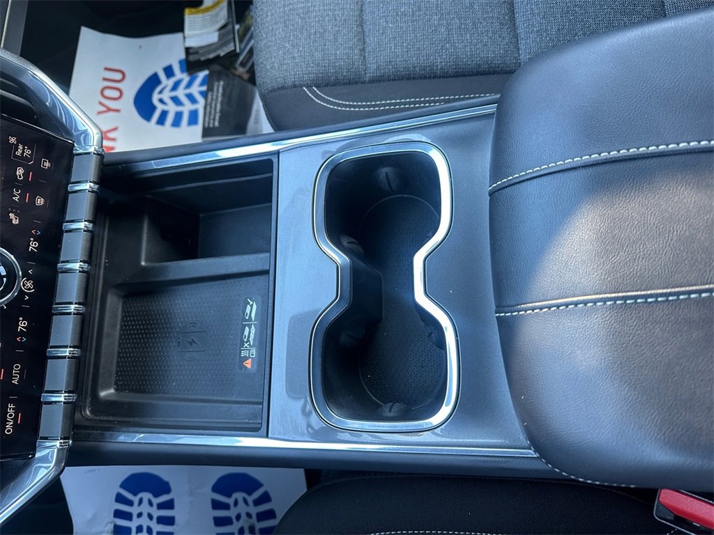 Used 2025 GMC Acadia Elevation image 11