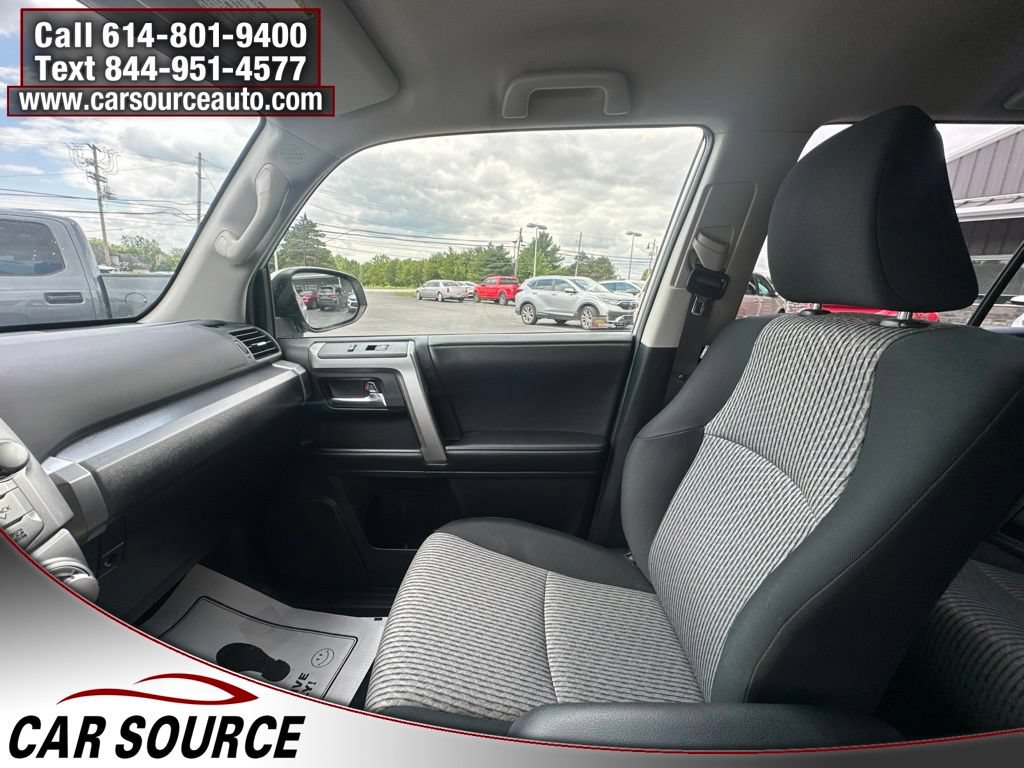 Used 2018 Toyota 4Runner SR5 AWD/4WD image 18