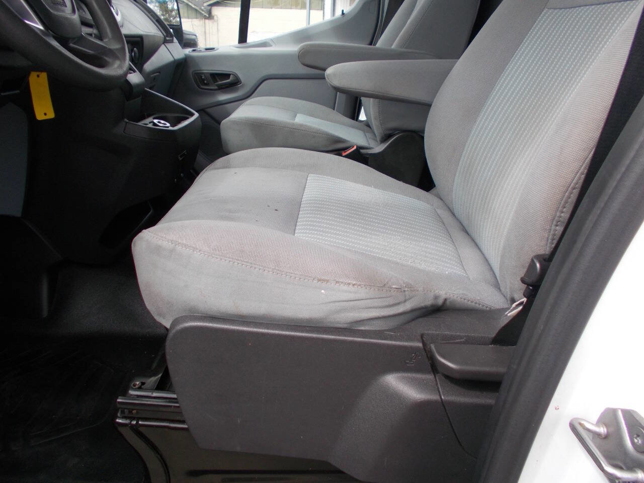 Used 2019 Ford Transit 150 130 Low Roof RWD image 12