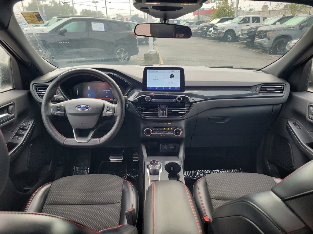 Used 2023 Ford Escape ST-Line w/ Equipment Group 301A FWD image 13