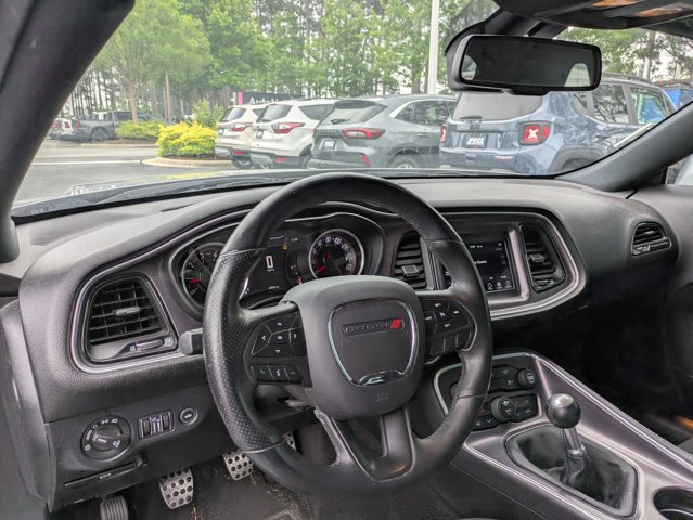 Used 2018 Dodge Challenger R/T RWD image 10