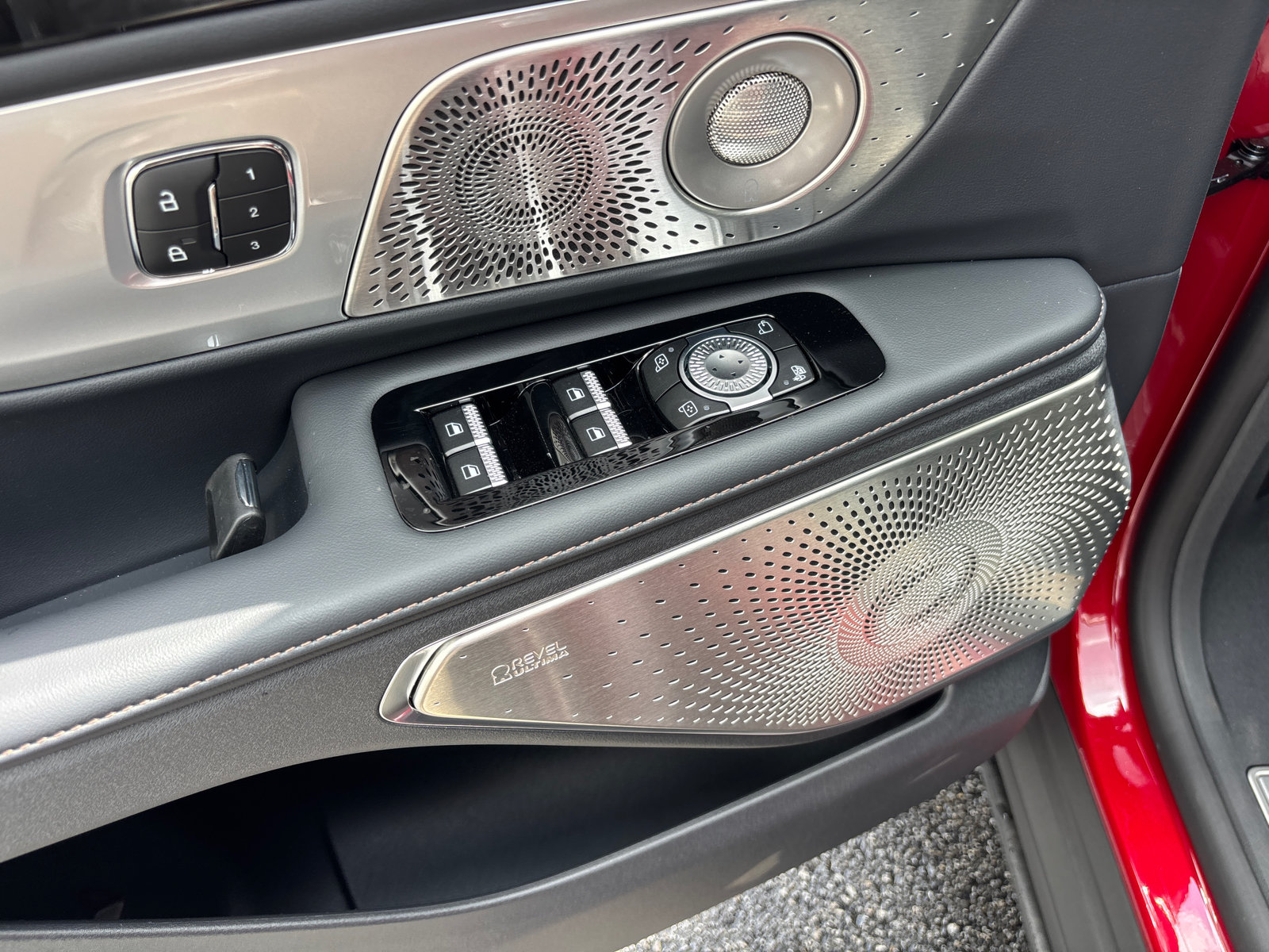 New 2026 Lincoln Nautilus Reserve AWD/4WD image 13