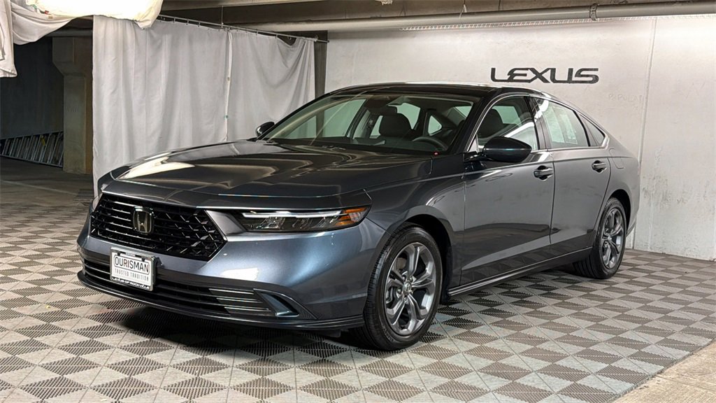 Used 2024 Honda Accord EX image 2
