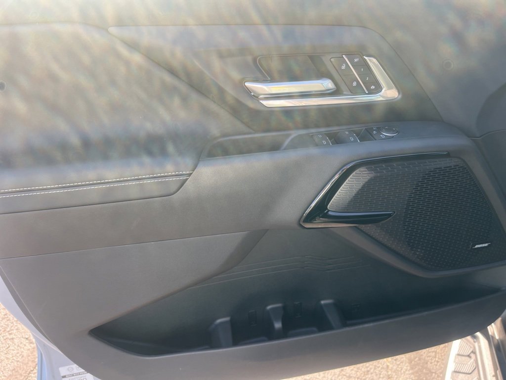 New 2025 Chevrolet Silverado EV LT image 13