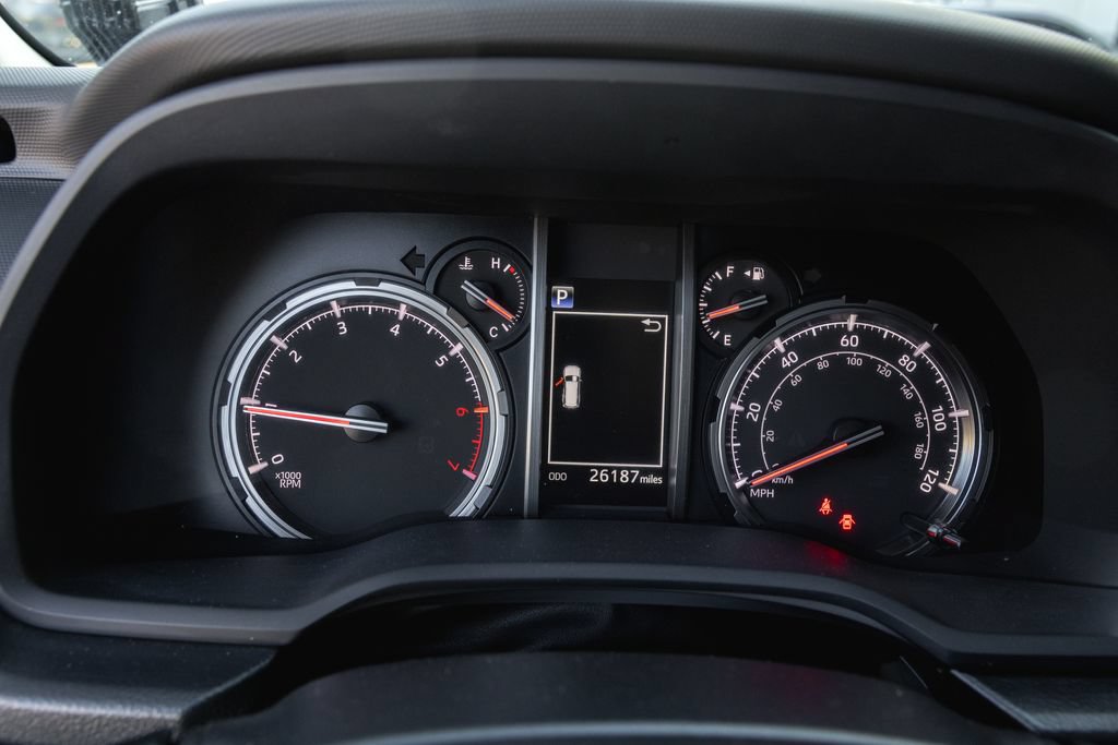 Used 2024 Toyota 4Runner TRD Off-Road Premium w/ Moonroof Package AWD/4WD image 16