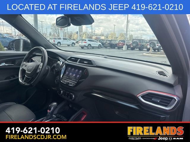 Used 2023 Chevrolet TrailBlazer RS w/ Convenience Package image 14