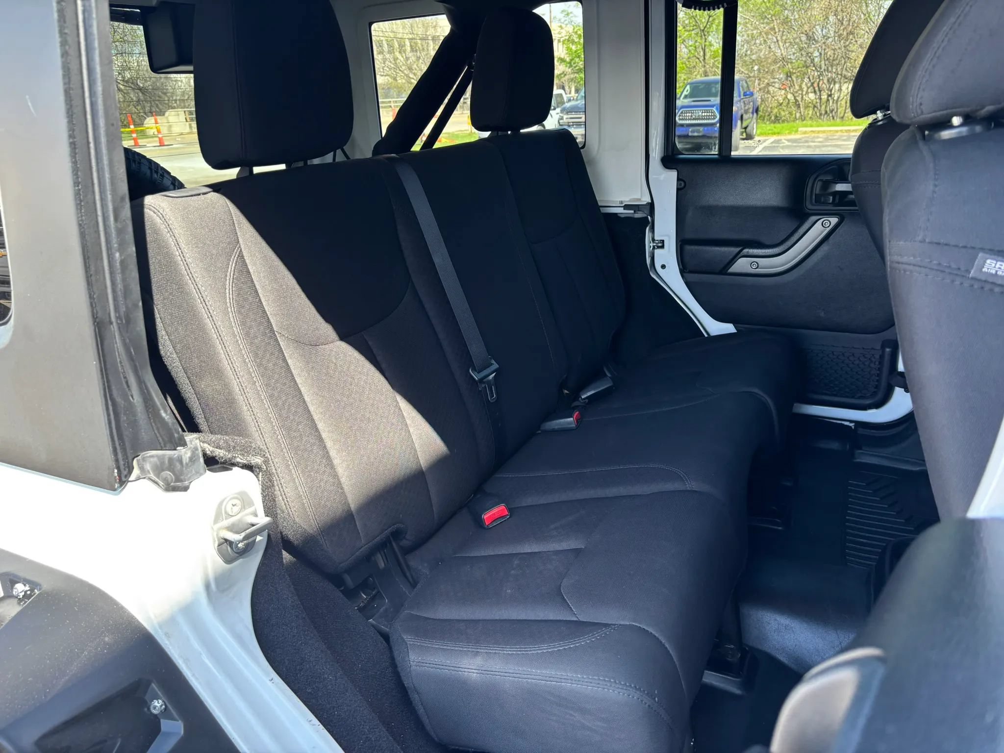 Used 2018 Jeep Wrangler Unlimited Sport S AWD/4WD image 41