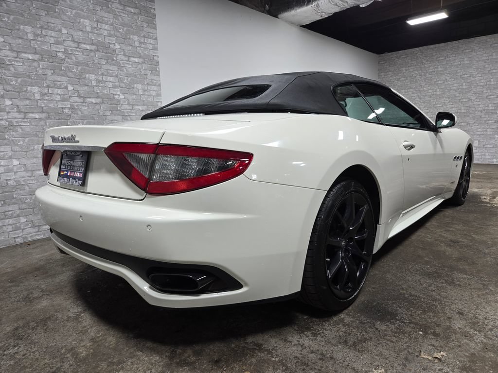 Used 2016 Maserati GranTurismo Sport RWD image 37