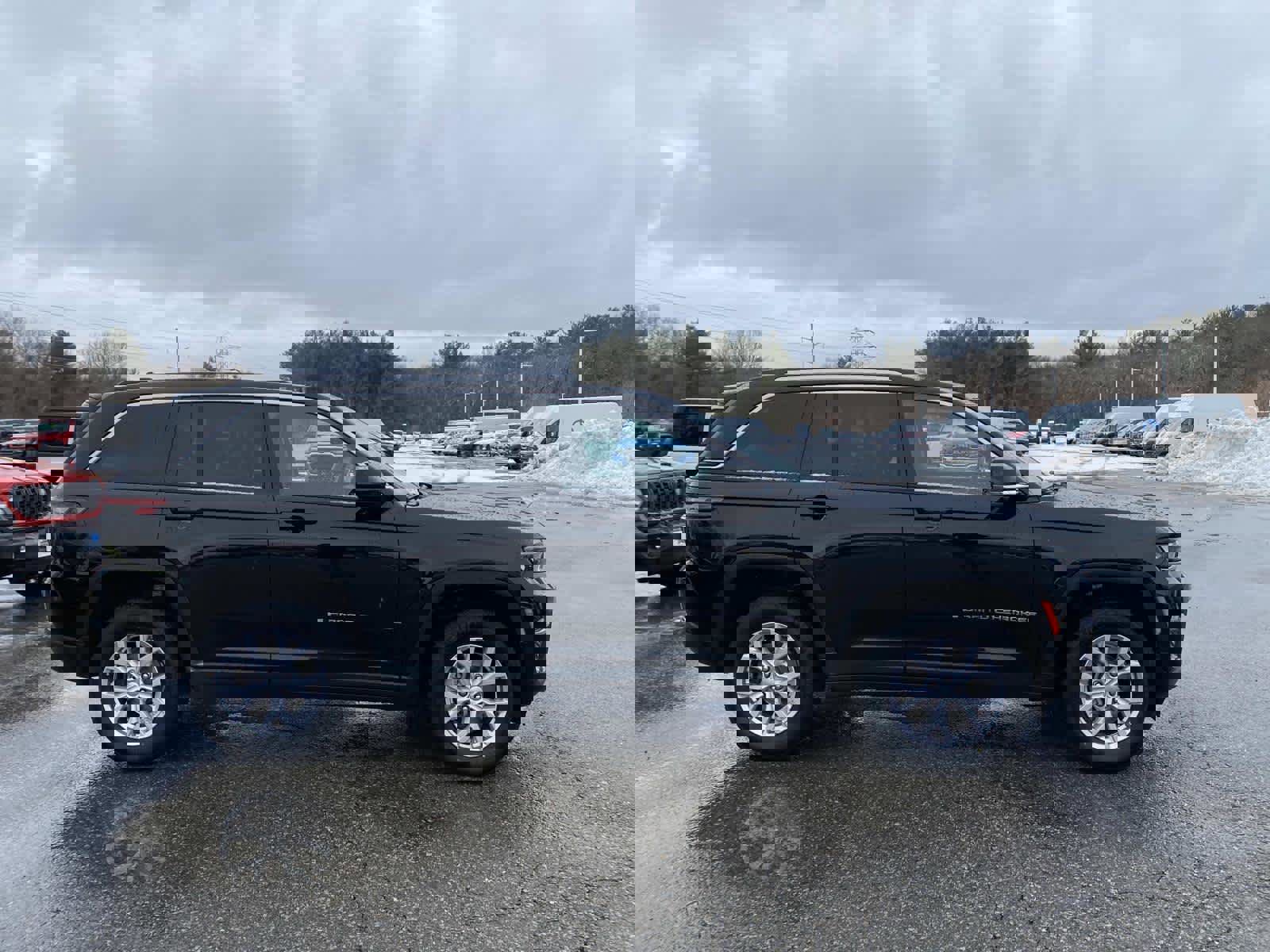 Certified 2022 Jeep Grand Cherokee Limited image 2