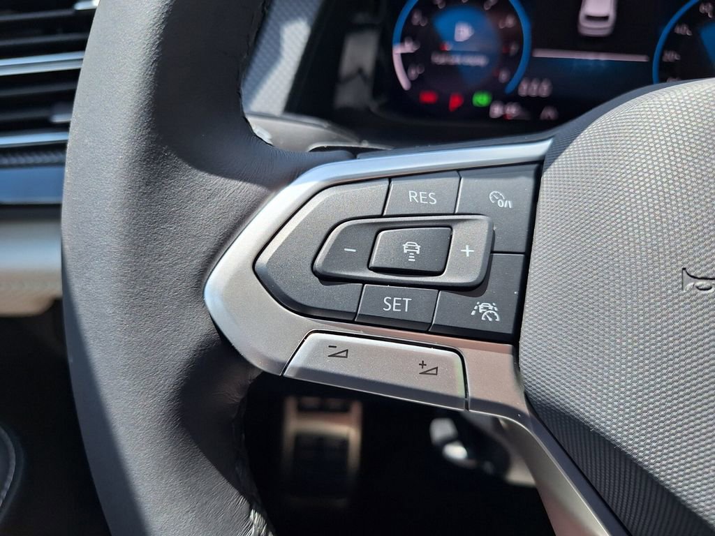 New 2025 Volkswagen Atlas Cross Sport SEL Premium R-Line image 19