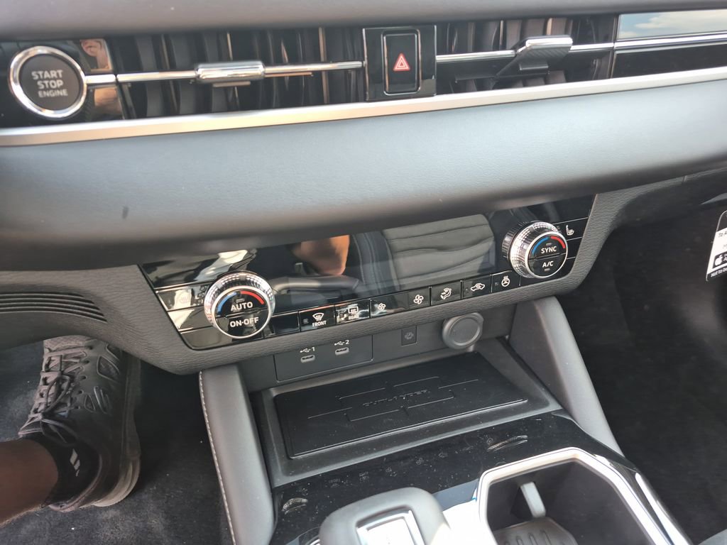 New 2026 Mitsubishi Outlander SE image 35