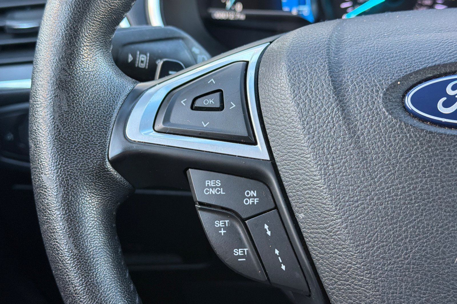 Used 2018 Ford Edge Sport w/ Equipment Group 401A AWD/4WD image 27