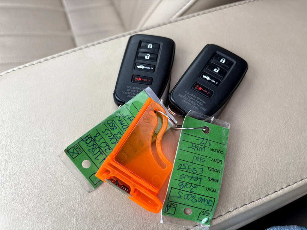 Used 2018 Lexus ES 350 image 39