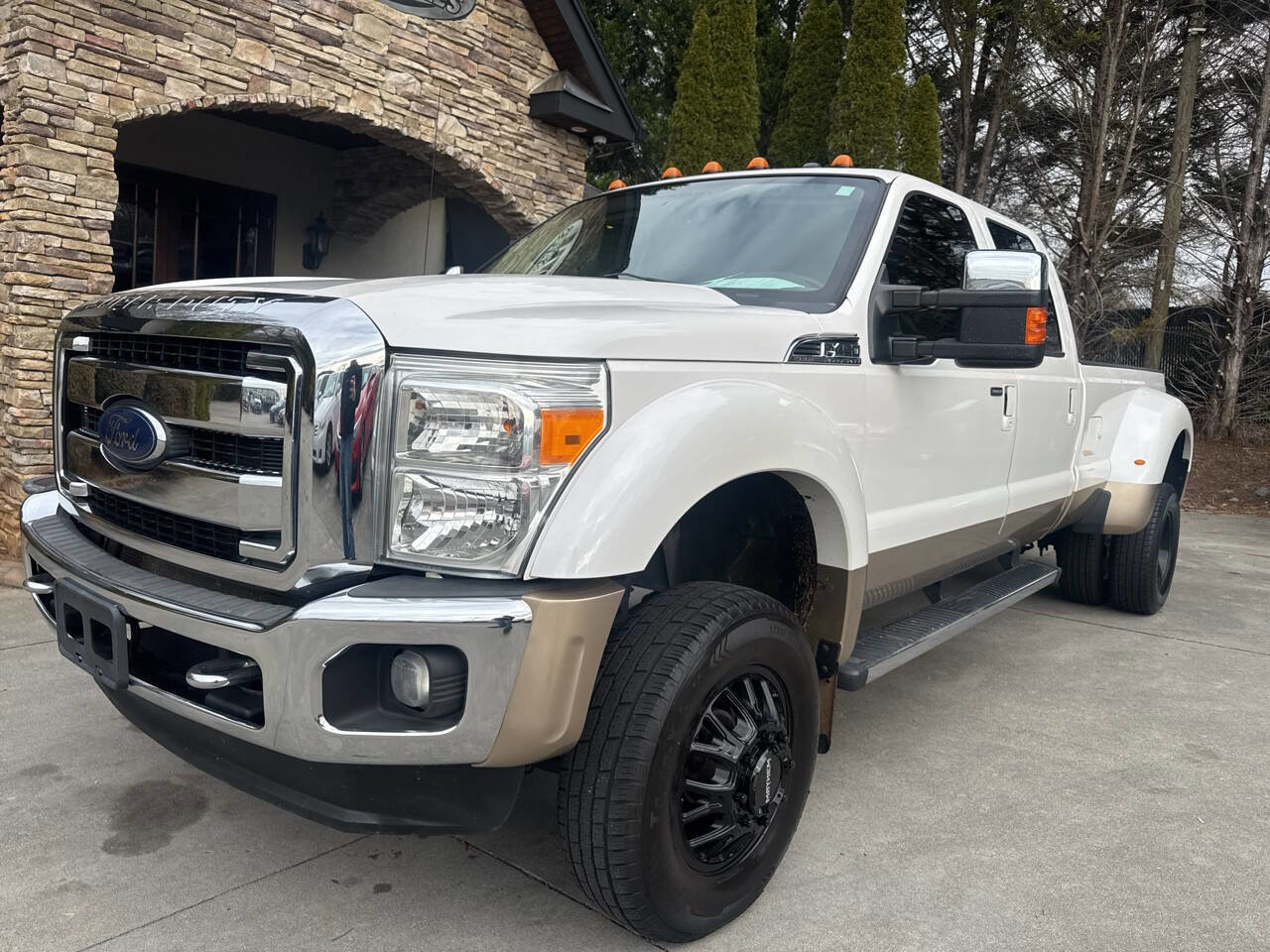Used 2012 Ford F450 Lariat w/ Lariat Ultimate Pkg image 2
