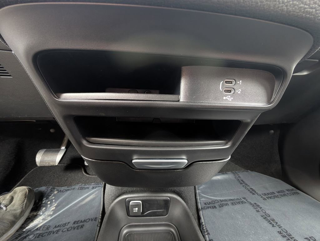 New 2026 Chrysler Pacifica Select image 27