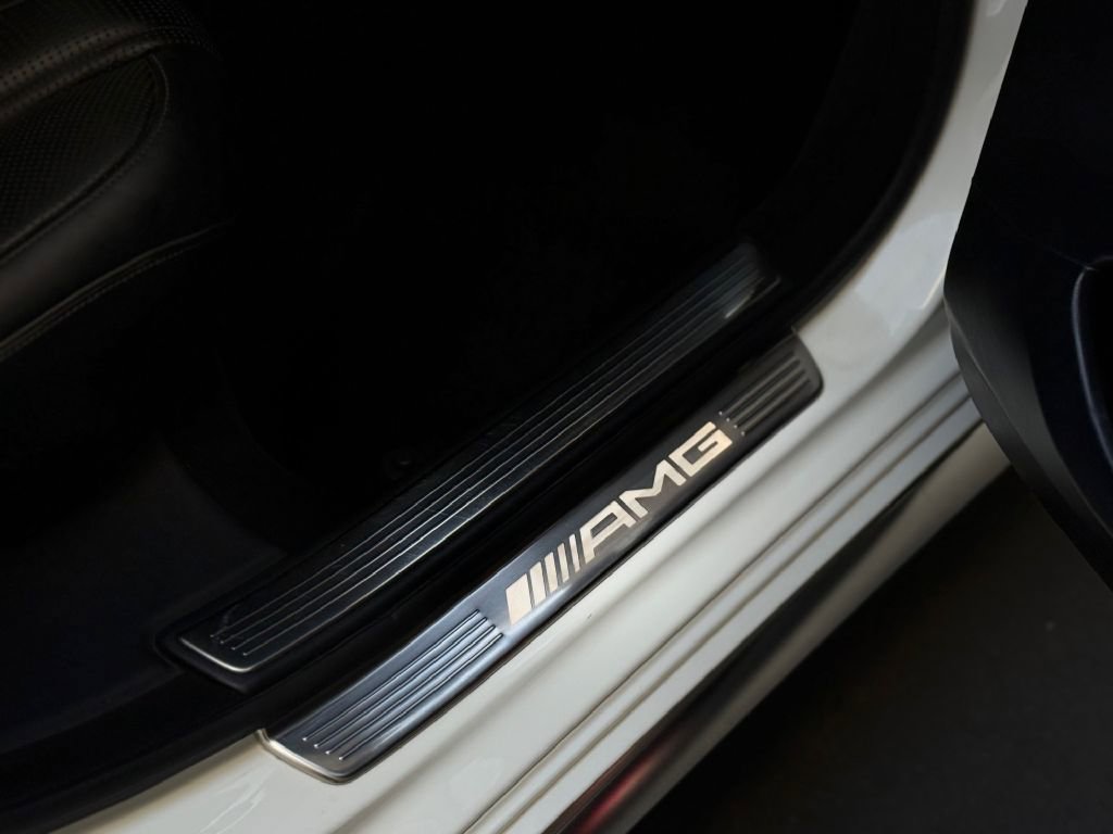 Used 2015 Mercedes-Benz S 63 AMG 4MATIC Sedan image 28