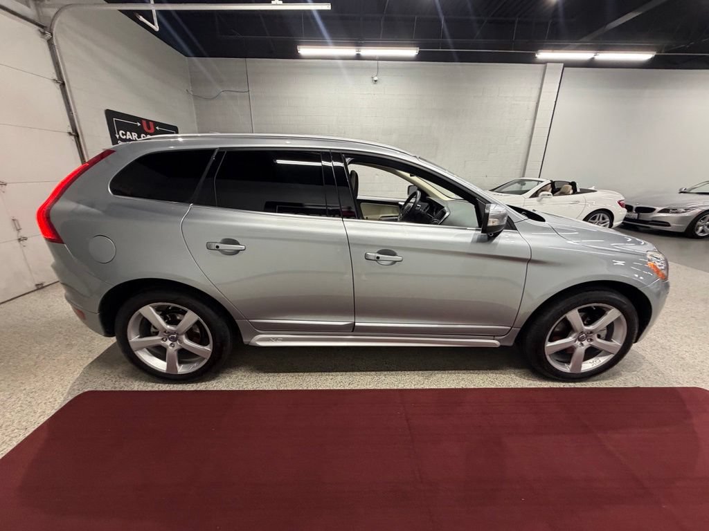Used 2012 Volvo XC60 T6 AWD/4WD image 9