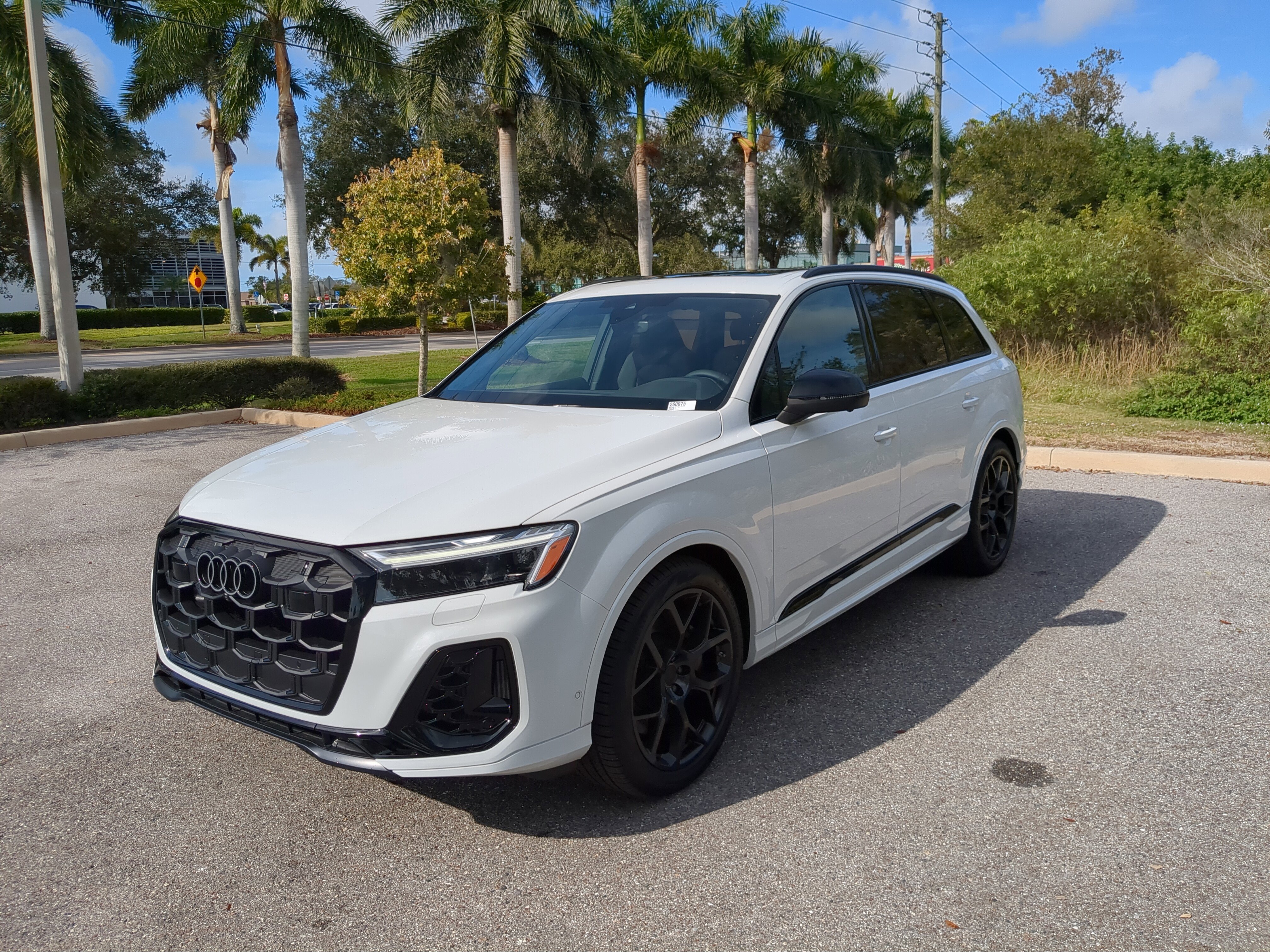 New 2026 Audi SQ7 Premium Plus image 8
