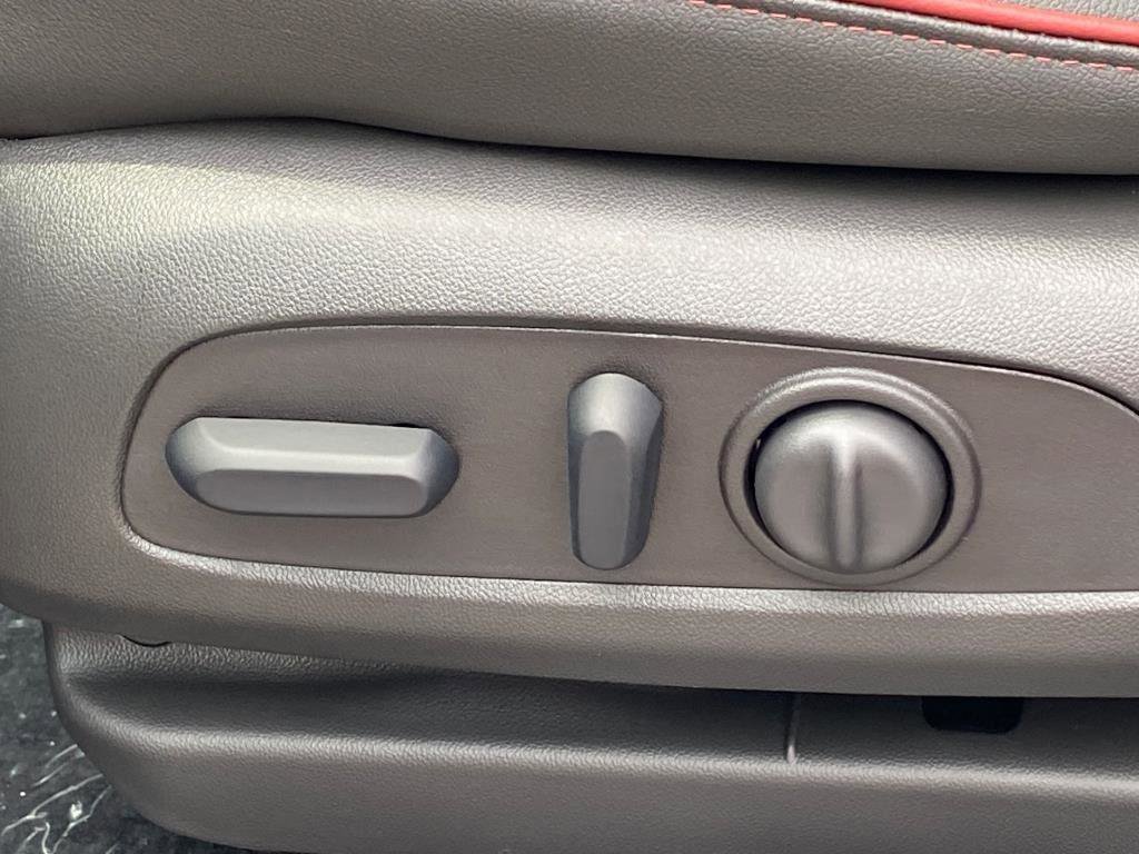 New 2026 Chevrolet TrailBlazer RS w/ Convenience Package image 16