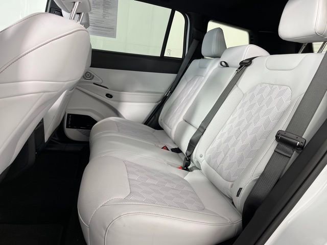 Used 2026 Jeep Cherokee Overland AWD/4WD image 39