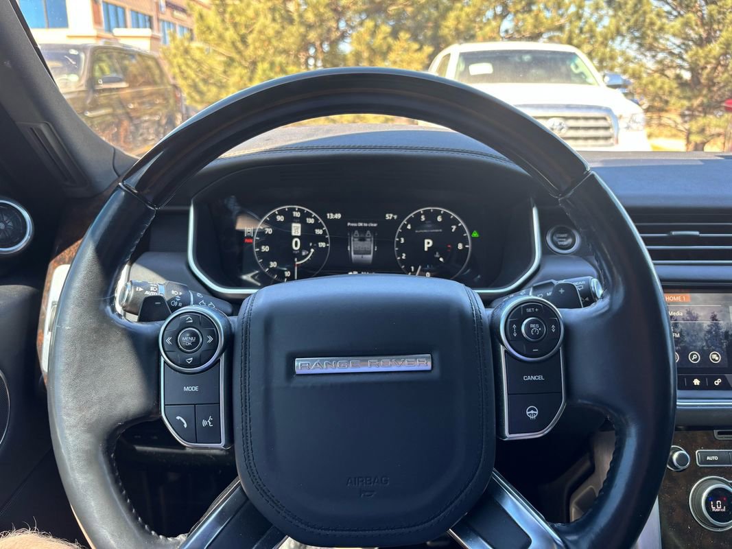 Used 2017 Land Rover Range Rover Supercharged AWD/4WD image 32