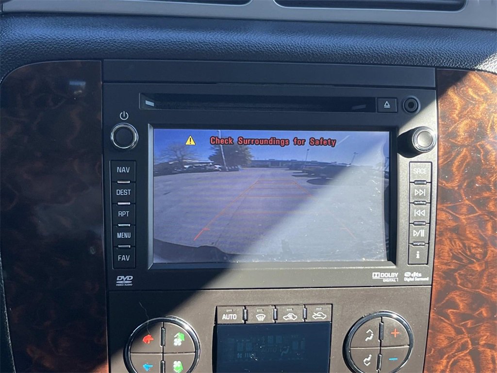 Used 2014 GMC Sierra 2500 Denali w/ Suspension Package, Off-Road image 15