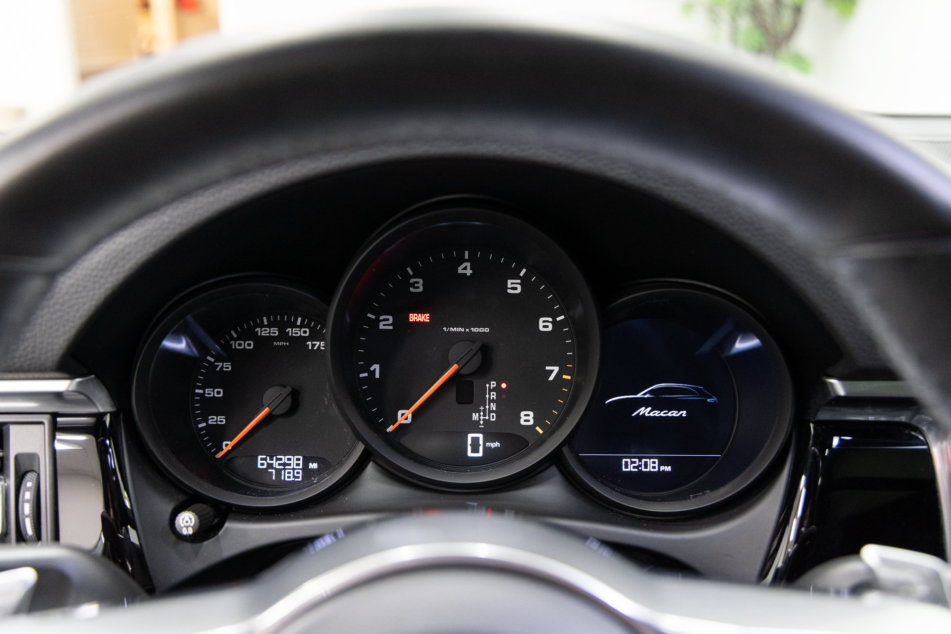Used 2020 Porsche Macan AWD/4WD image 17