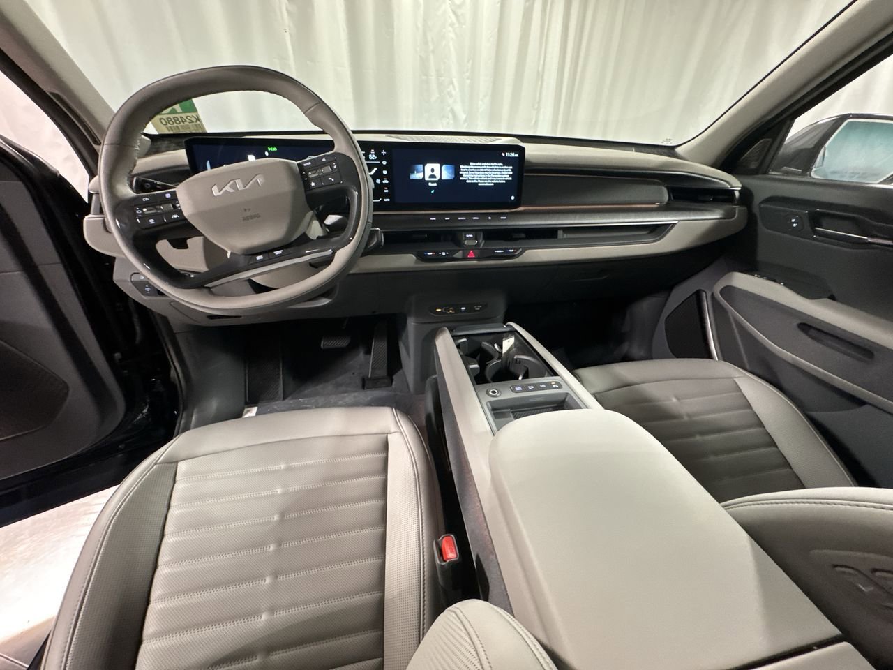 New 2026 Kia EV9 Land image 12
