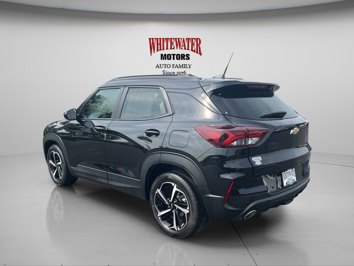 Used 2023 Chevrolet TrailBlazer RS w/ Sun and Liftgate Package image 3