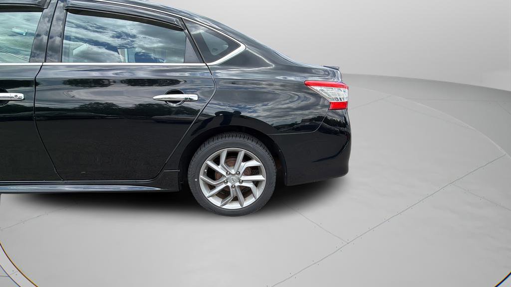 Used 2014 Nissan Sentra SR FWD image 32