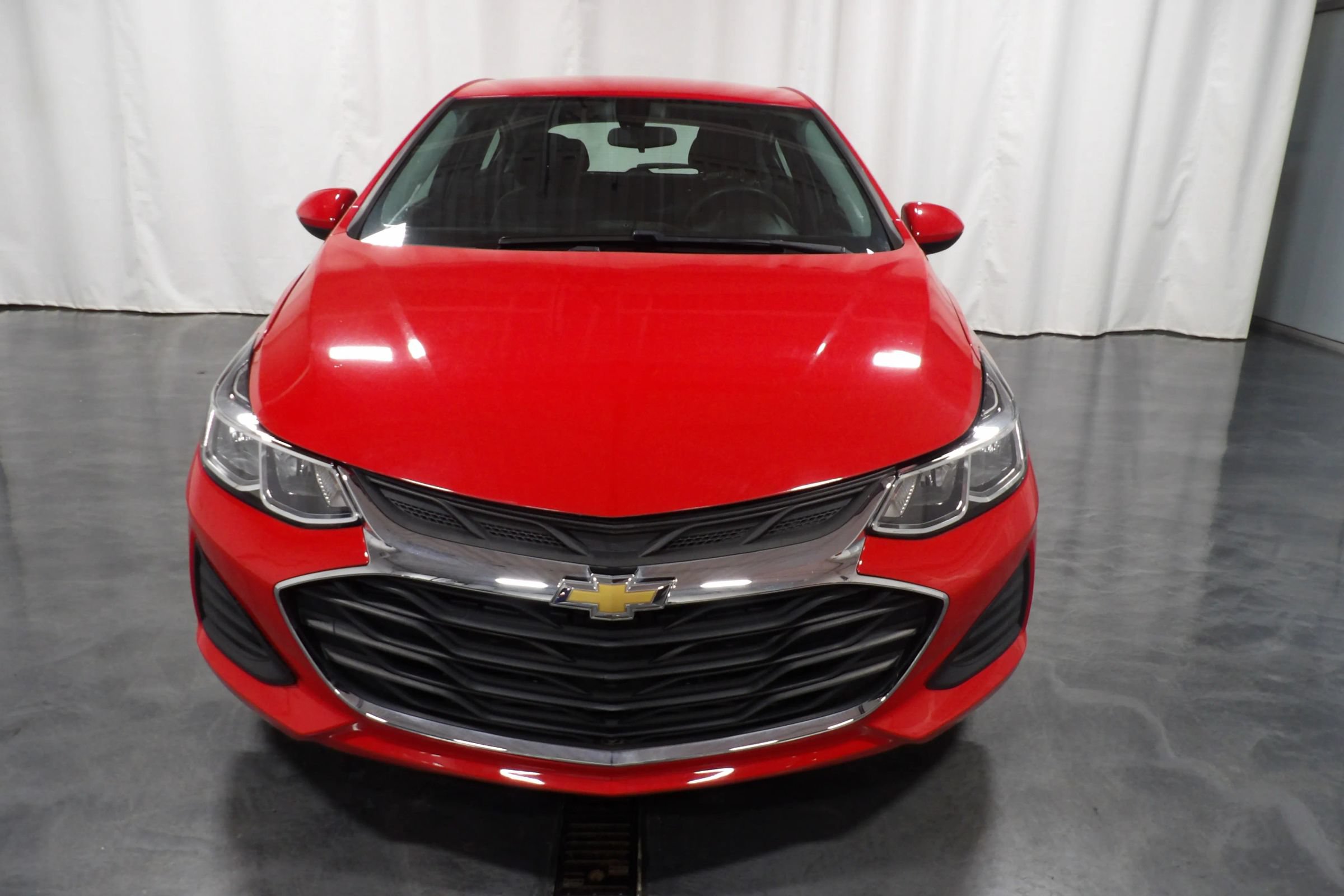 Used 2019 Chevrolet Cruze LS FWD image 2