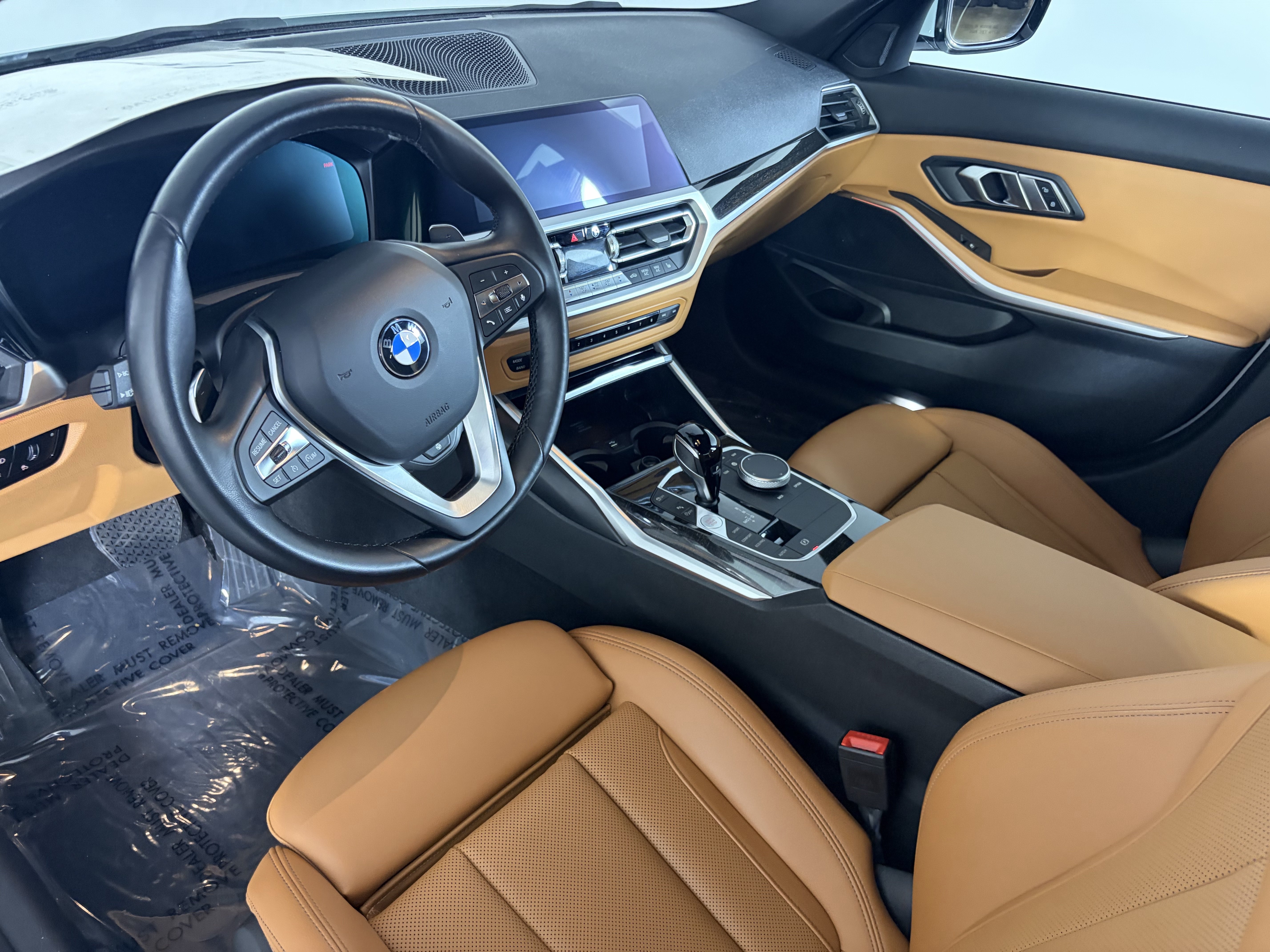 Certified 2022 BMW 330i xDrive Sedan w/ Premium Package 2 AWD/4WD image 11