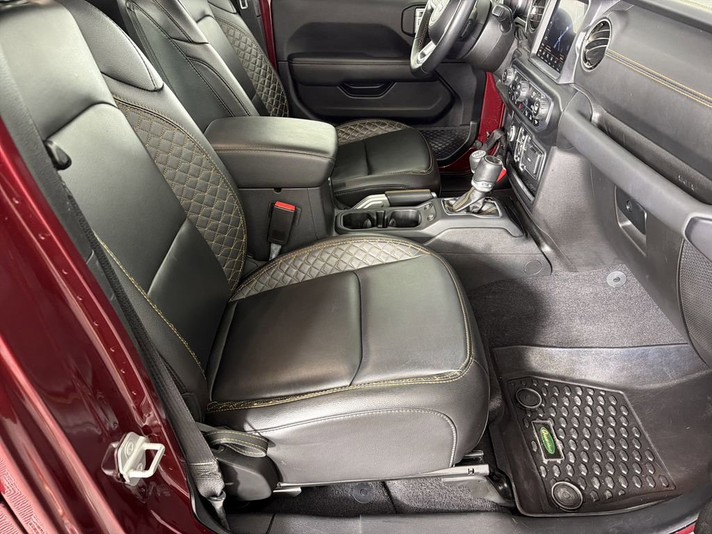 Used 2021 Jeep Gladiator Overland image 11