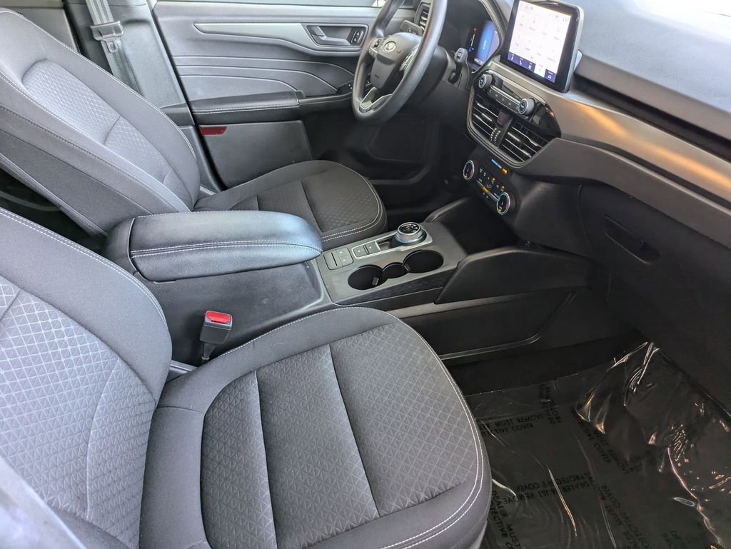 Used 2025 Ford Escape Active image 30