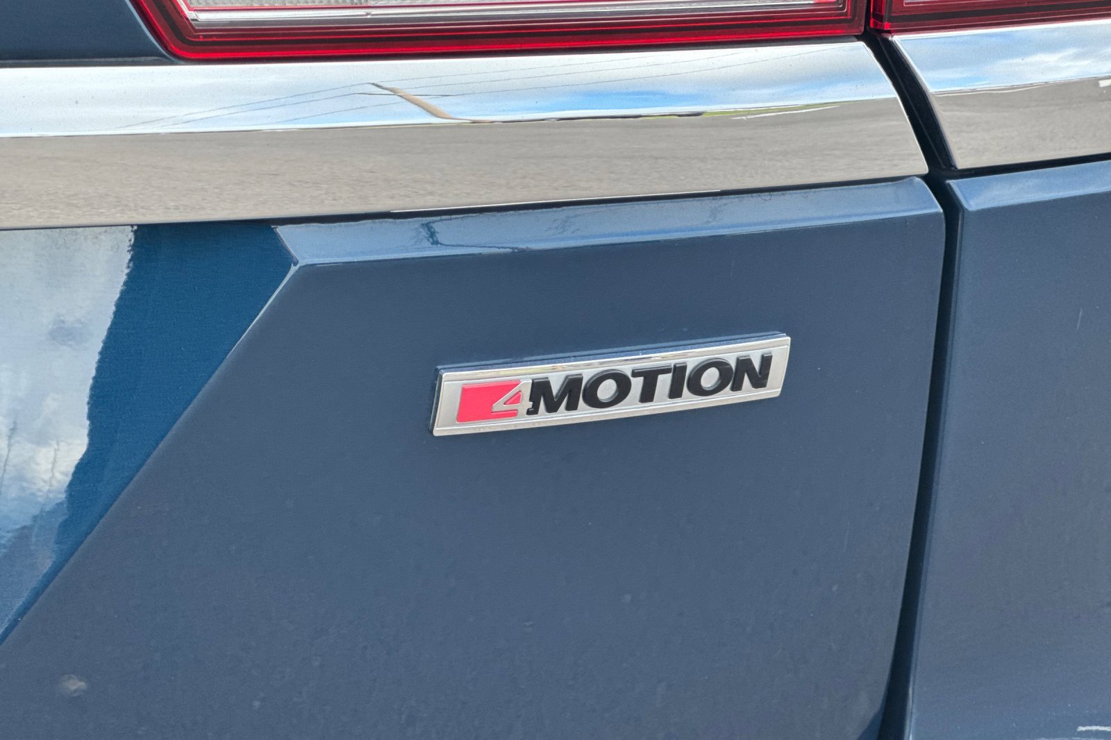 Used 2021 Volkswagen Atlas S image 32