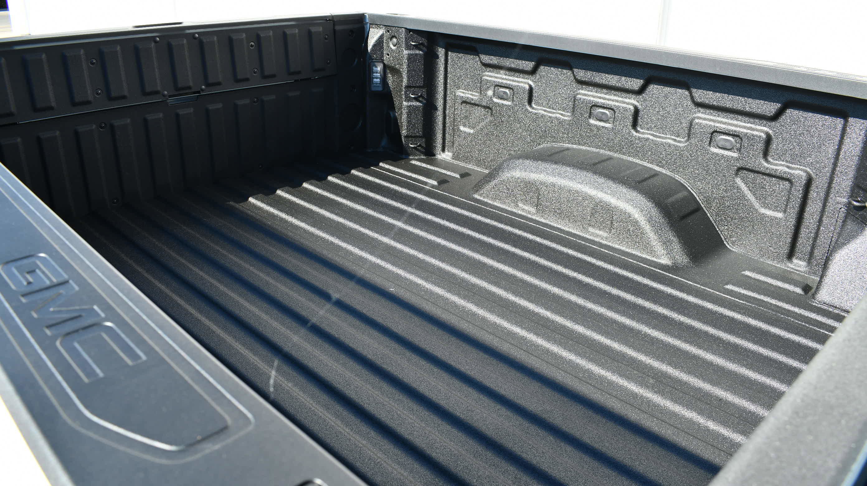 New 2026 GMC Sierra 2500 Denali w/ Denali Reserve Package image 11