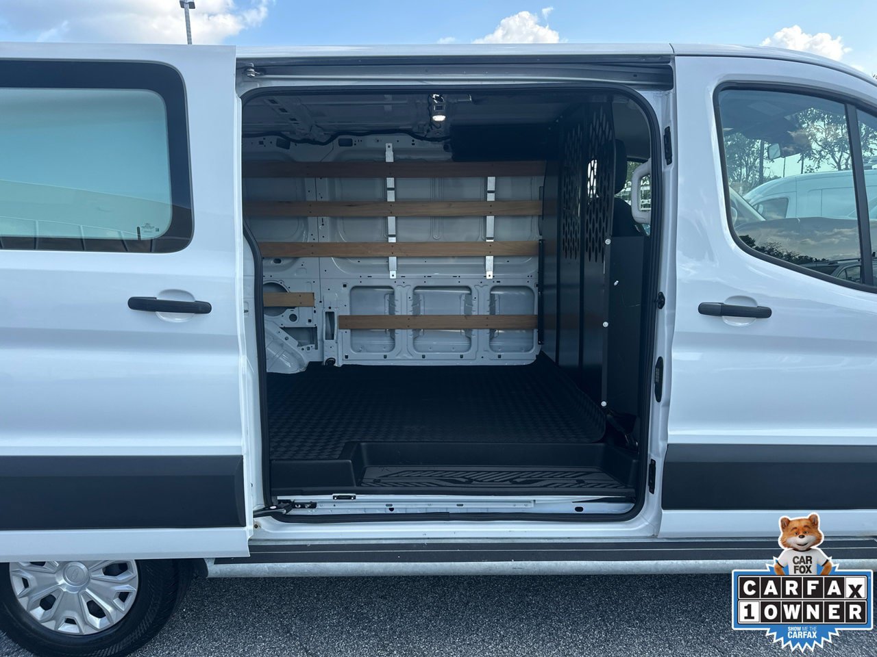 Used 2025 Ford Transit 250 Low Roof w/ Exterior Upgrade Package RWD image 15
