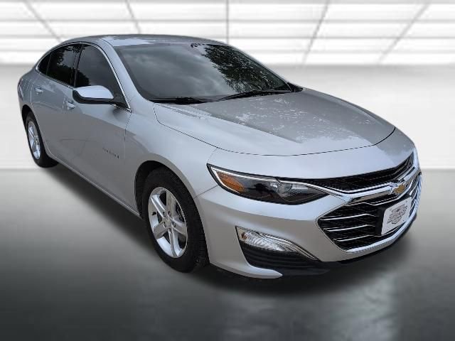 Used 2021 Chevrolet Malibu LS FWD image 1