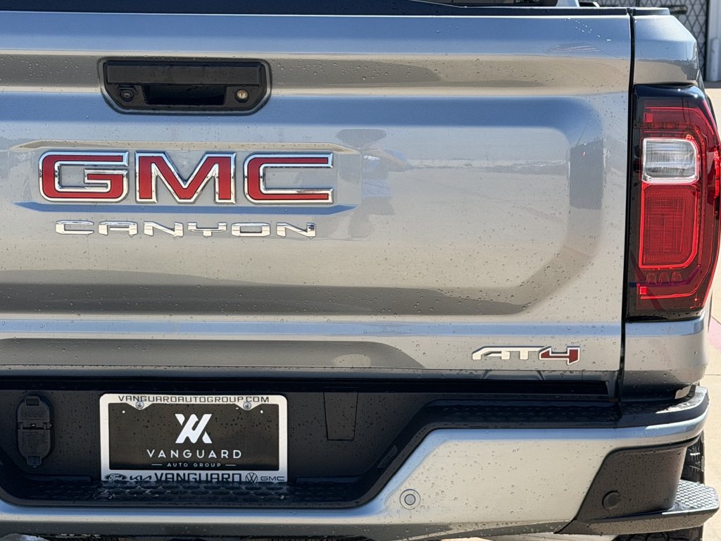 New 2026 GMC Canyon AT4 AWD/4WD image 5