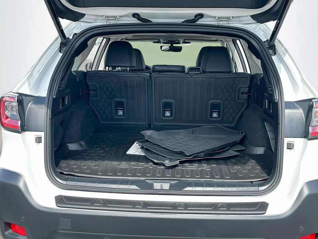 Used 2023 Subaru Outback Limited image 28