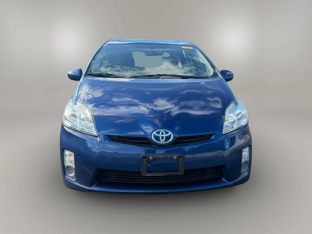 Used 2010 Toyota Prius Two FWD image 2