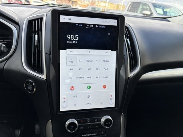 Used 2021 Ford Edge SE image 17