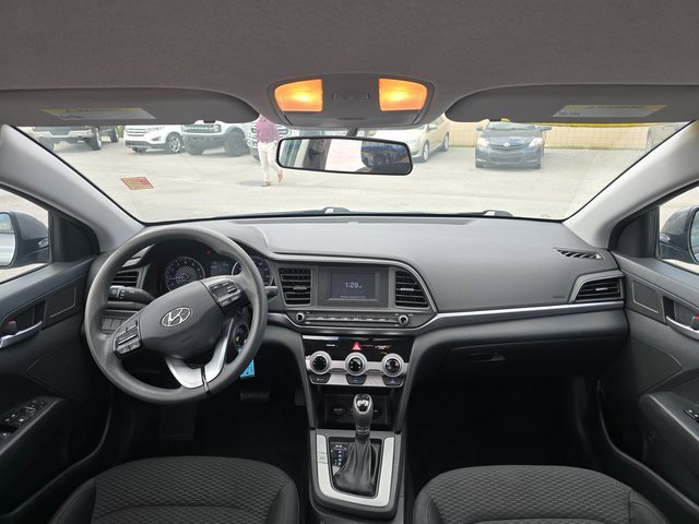 Used 2019 Hyundai Elantra SE w/ Cargo Package image 14