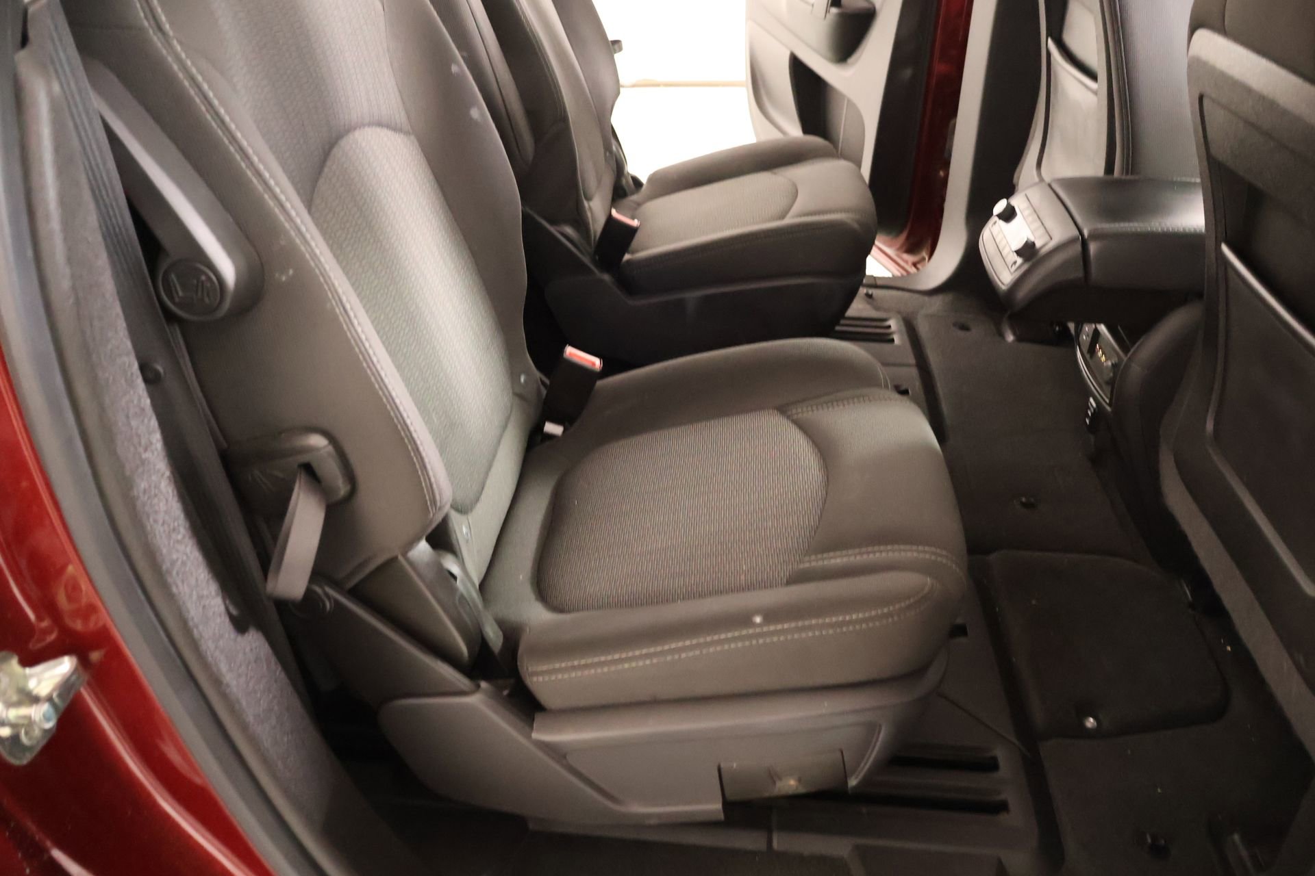 Used 2016 Chevrolet Traverse LT w/ Traveler's Package FWD image 15
