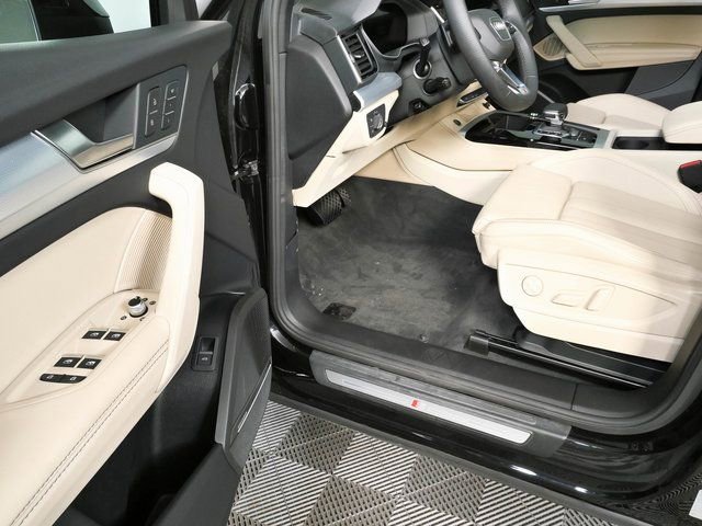 Used 2025 Audi Q5 2.0T Premium Plus AWD/4WD image 8