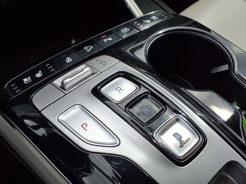 Used 2022 Hyundai Tucson Limited image 4